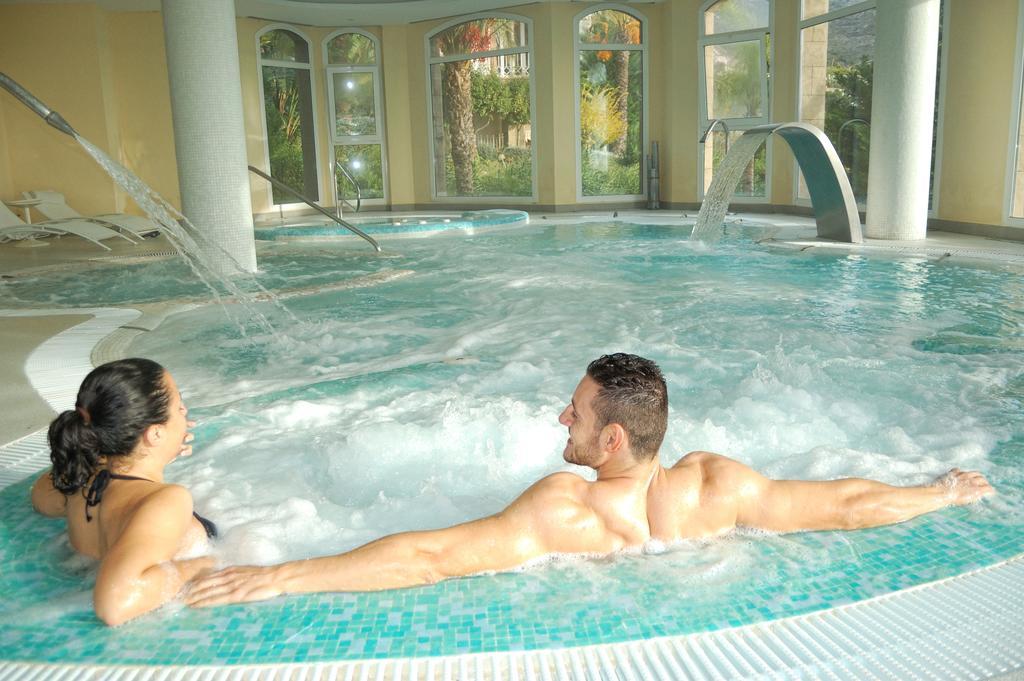 Hotel Tematico Costa Del Sol ตอร์เรโมลิโนส ภายนอก รูปภาพ