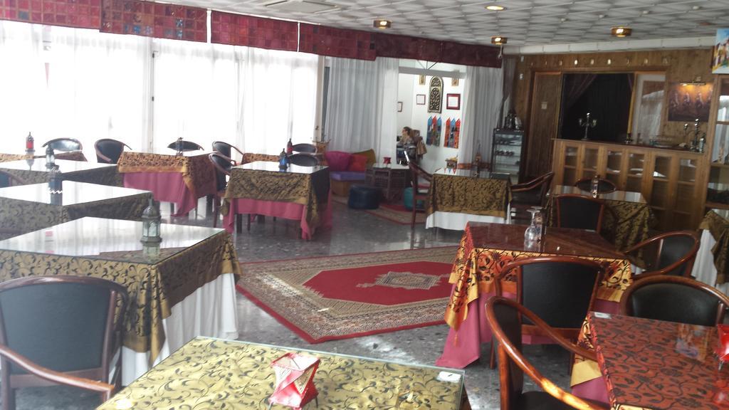 Hotel Tematico Costa Del Sol ตอร์เรโมลิโนส ภายนอก รูปภาพ