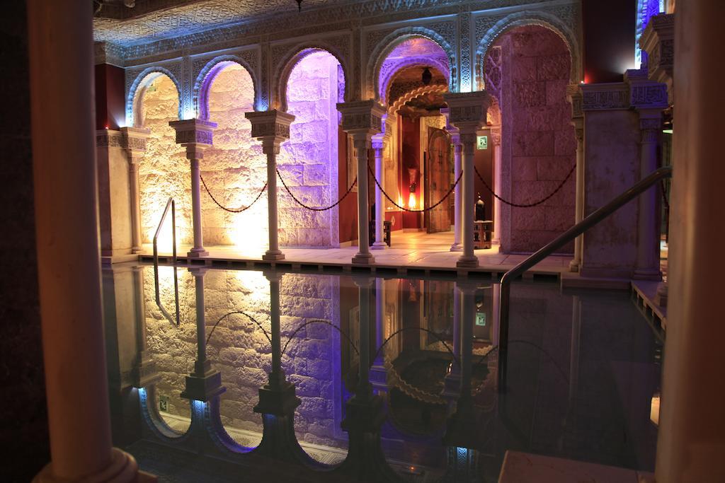 Hotel Tematico Costa Del Sol ตอร์เรโมลิโนส ภายนอก รูปภาพ