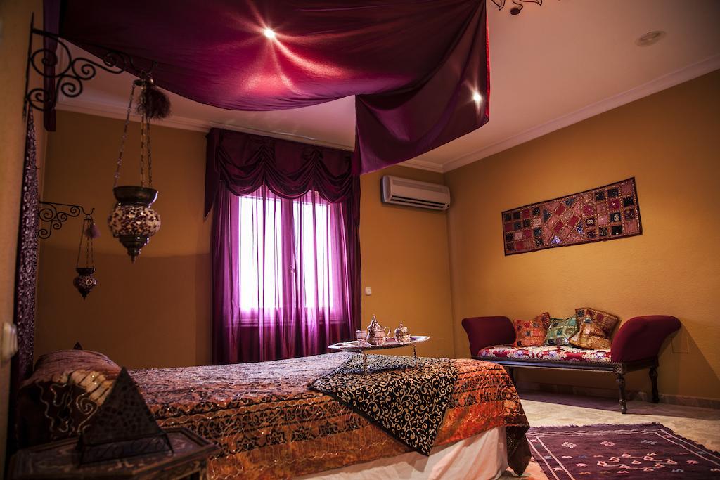 Hotel Tematico Costa Del Sol ตอร์เรโมลิโนส ภายนอก รูปภาพ